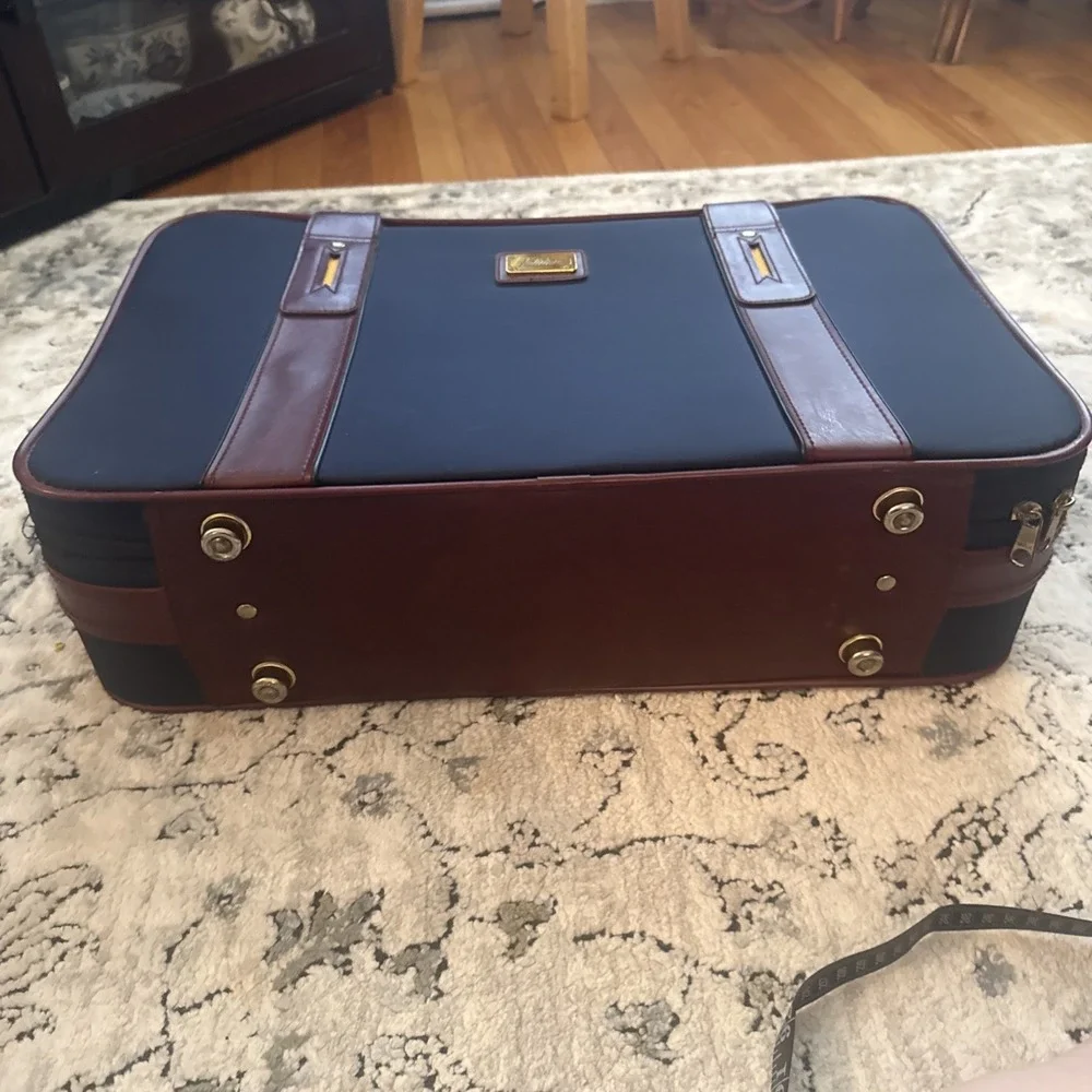 N/A vintage luggage